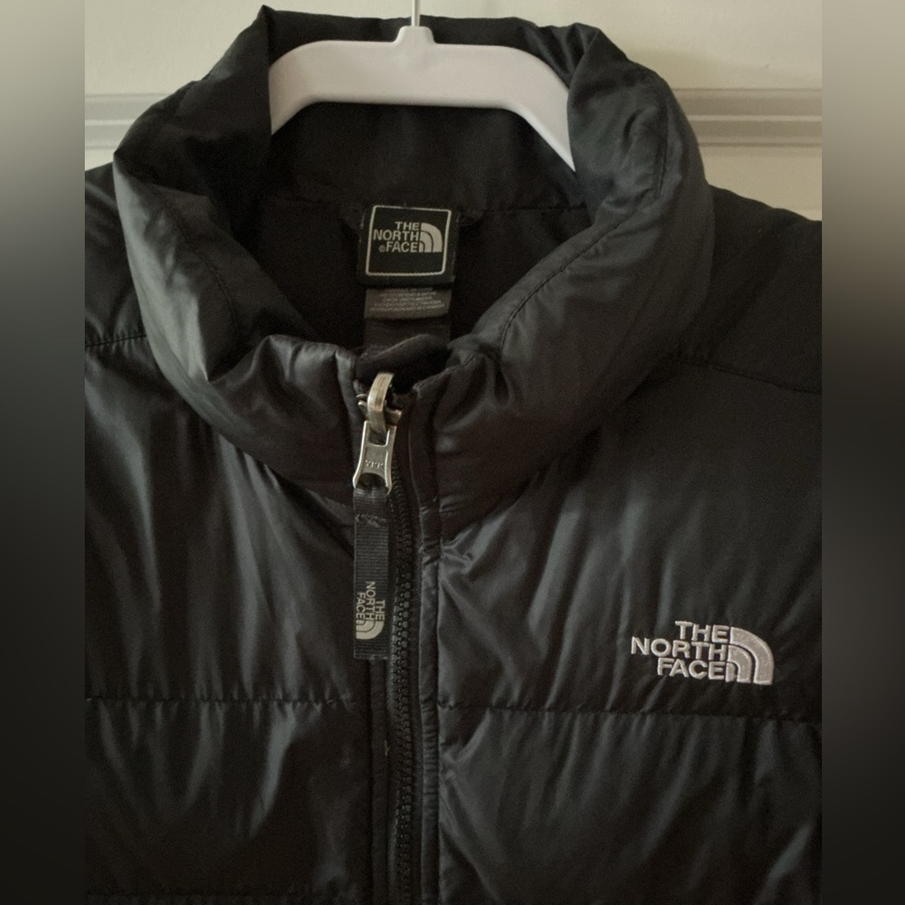 The North Face Boy’s Black 550 Down Puffer Jacket / Coat - Size XL (18-20) - Picture 2 of 7